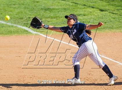 Thumbnail 3 in Chatsworth @ Saugus photogallery.