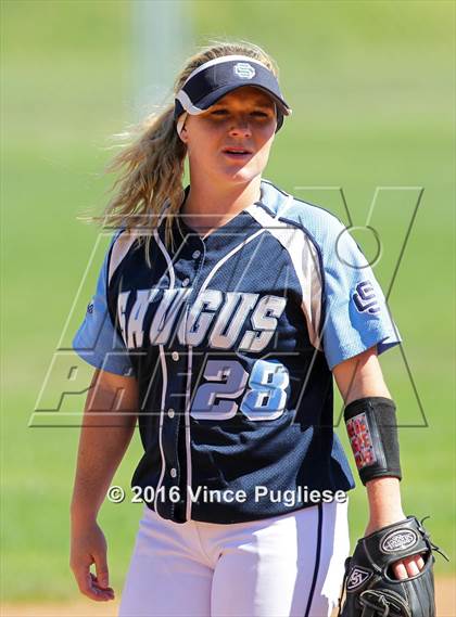 Thumbnail 3 in Chatsworth @ Saugus photogallery.