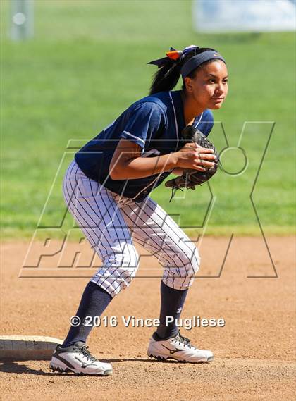 Thumbnail 2 in Chatsworth @ Saugus photogallery.