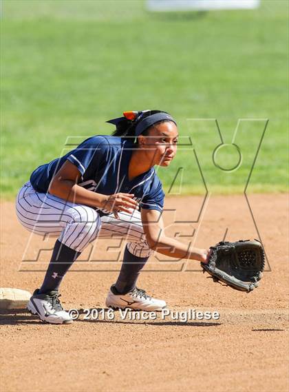 Thumbnail 2 in Chatsworth @ Saugus photogallery.