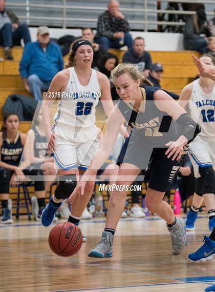 Thumbnail 3 in Highlands Ranch vs. Legacy (CHSAA 5A Sweet 16) photogallery.