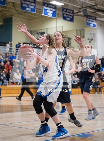 Thumbnail 3 in Highlands Ranch vs. Legacy (CHSAA 5A Sweet 16) photogallery.