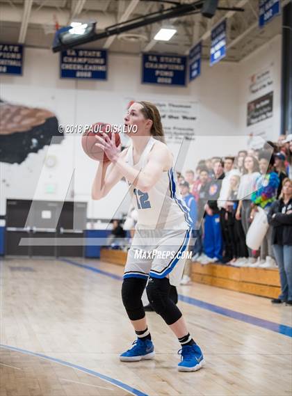 Thumbnail 2 in Highlands Ranch vs. Legacy (CHSAA 5A Sweet 16) photogallery.