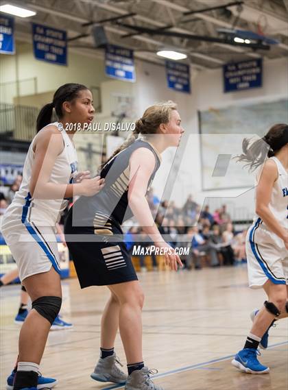 Thumbnail 3 in Highlands Ranch vs. Legacy (CHSAA 5A Sweet 16) photogallery.