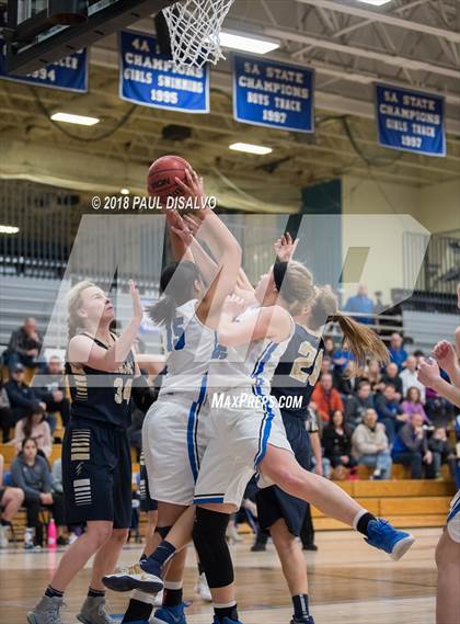 Thumbnail 2 in Highlands Ranch vs. Legacy (CHSAA 5A Sweet 16) photogallery.