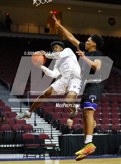 Thumbnail 2 in Desert Pines vs. Capital Christian (Tarkanian Classic) photogallery.