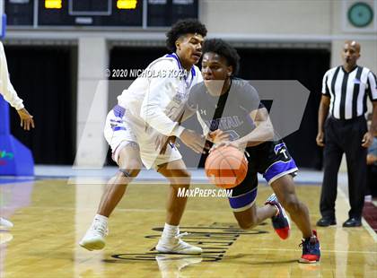 Thumbnail 2 in Desert Pines vs. Capital Christian (Tarkanian Classic) photogallery.