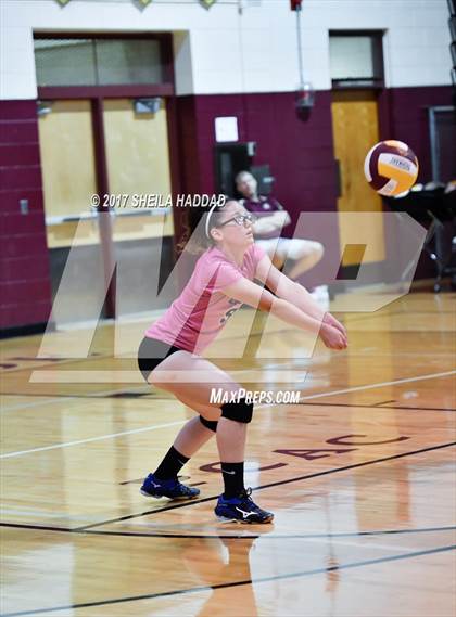 Thumbnail 2 in Largo vs Pinellas Park photogallery.