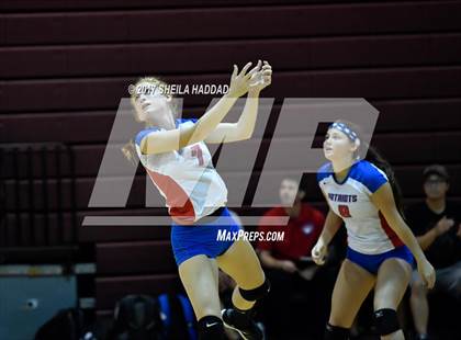 Thumbnail 3 in Largo vs Pinellas Park photogallery.