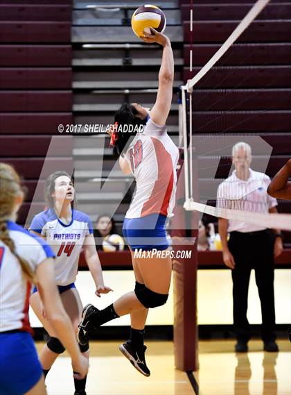 Thumbnail 1 in Largo vs Pinellas Park photogallery.