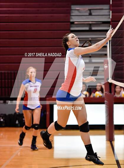 Thumbnail 1 in Largo vs Pinellas Park photogallery.