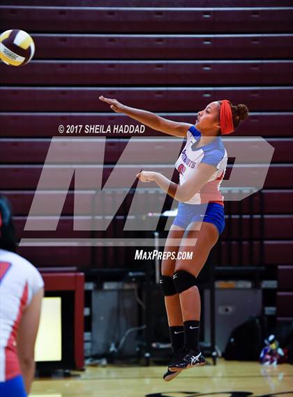 Thumbnail 3 in Largo vs Pinellas Park photogallery.
