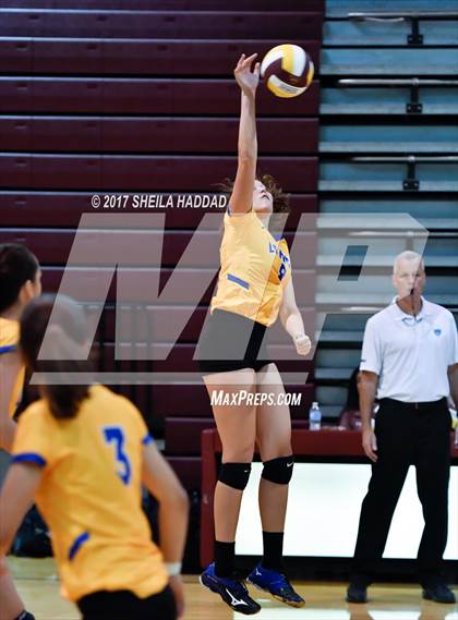 Thumbnail 2 in Largo vs Pinellas Park photogallery.