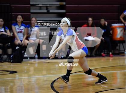 Thumbnail 1 in Largo vs Pinellas Park photogallery.