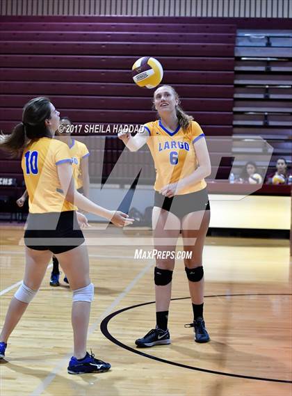 Thumbnail 1 in Largo vs Pinellas Park photogallery.