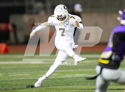 Thumbnail 3 in Soquel vs Jurupa Hills (CIF Div 4-AA State Final) photogallery.