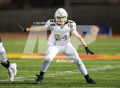 Thumbnail 2 in Soquel vs Jurupa Hills (CIF Div 4-AA State Final) photogallery.