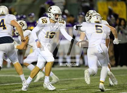 Thumbnail 2 in Soquel vs Jurupa Hills (CIF Div 4-AA State Final) photogallery.