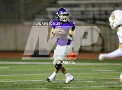 Thumbnail 1 in Soquel vs Jurupa Hills (CIF Div 4-AA State Final) photogallery.