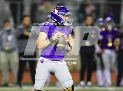 Thumbnail 3 in Soquel vs Jurupa Hills (CIF Div 4-AA State Final) photogallery.