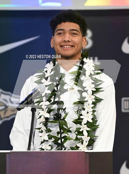 Thumbnail 1 in St. John Bosco Signing Day photogallery.