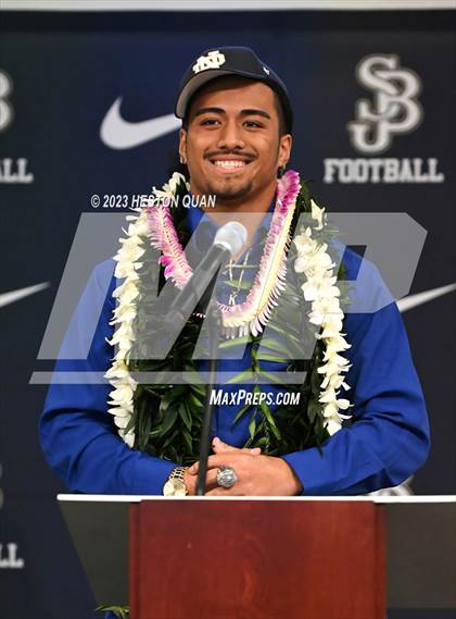 Thumbnail 1 in St. John Bosco Signing Day photogallery.