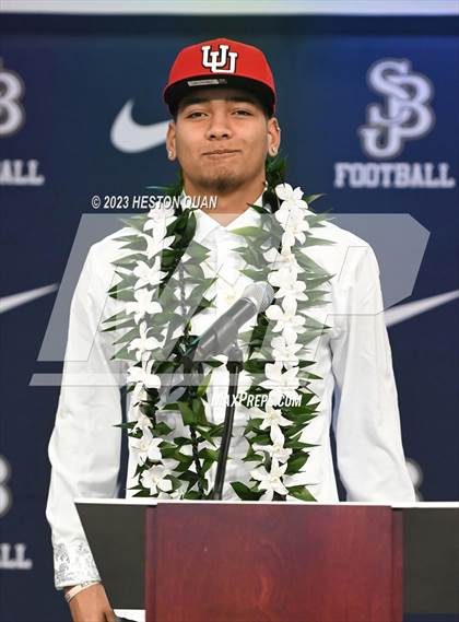 Thumbnail 1 in St. John Bosco Signing Day photogallery.