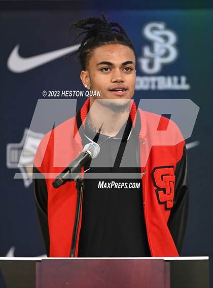 Thumbnail 3 in St. John Bosco Signing Day photogallery.