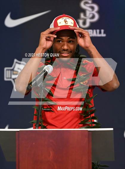 Thumbnail 3 in St. John Bosco Signing Day photogallery.