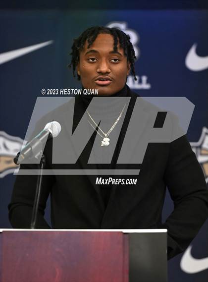 Thumbnail 3 in St. John Bosco Signing Day photogallery.