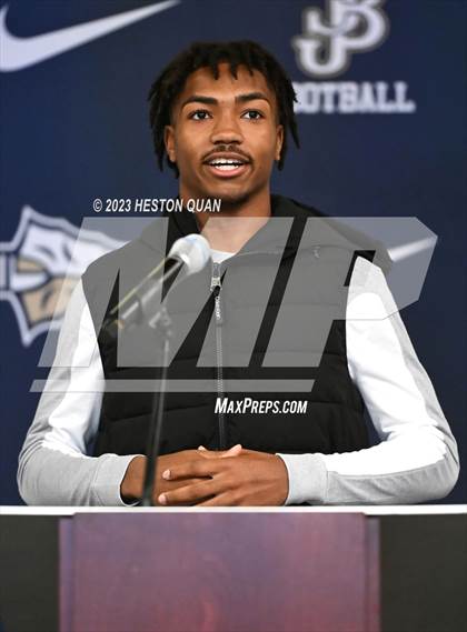 Thumbnail 1 in St. John Bosco Signing Day photogallery.