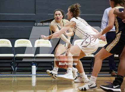 Thumbnail 2 in Sutherland vs. Mendon (Rainbow Classic) photogallery.
