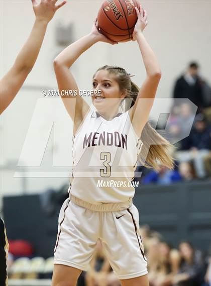 Thumbnail 3 in Sutherland vs. Mendon (Rainbow Classic) photogallery.