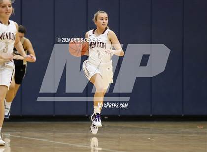 Thumbnail 2 in Sutherland vs. Mendon (Rainbow Classic) photogallery.