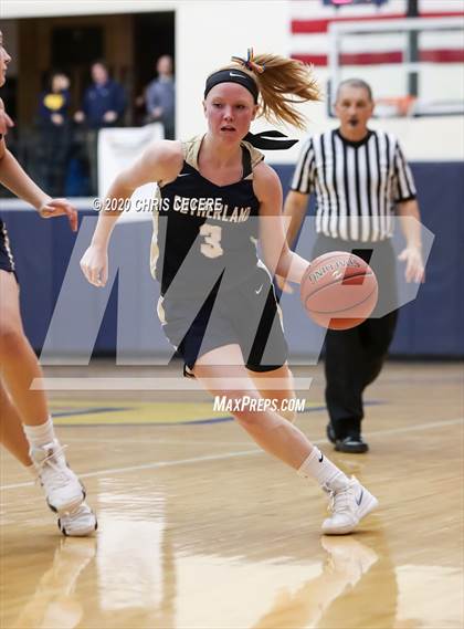 Thumbnail 2 in Sutherland vs. Mendon (Rainbow Classic) photogallery.