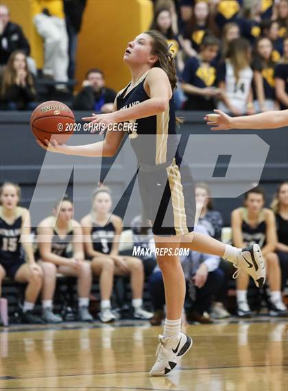 Thumbnail 2 in Sutherland vs. Mendon (Rainbow Classic) photogallery.