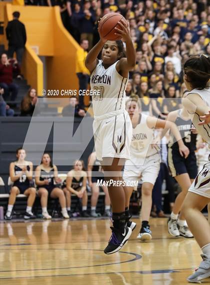 Thumbnail 3 in Sutherland vs. Mendon (Rainbow Classic) photogallery.