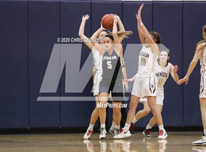 Thumbnail 1 in Sutherland vs. Mendon (Rainbow Classic) photogallery.