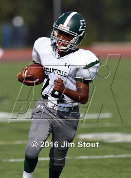 Thumbnail 3 in Pleasantville @ Blind Brook photogallery.