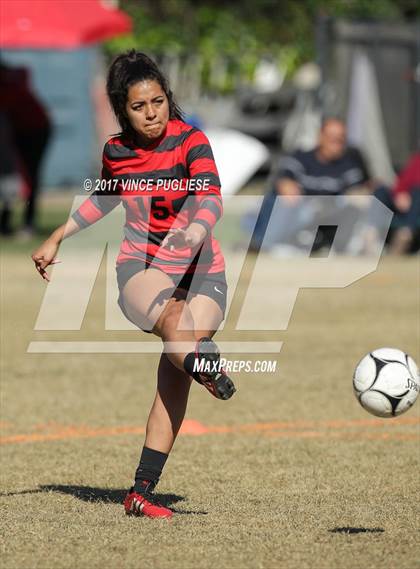 Thumbnail 1 in Oak Hills @ Flintridge Prep (CIF SS Playoffs) photogallery.