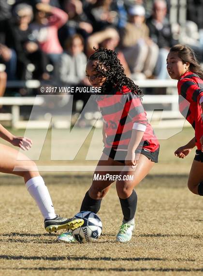 Thumbnail 3 in Oak Hills @ Flintridge Prep (CIF SS Playoffs) photogallery.