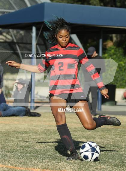 Thumbnail 3 in Oak Hills @ Flintridge Prep (CIF SS Playoffs) photogallery.