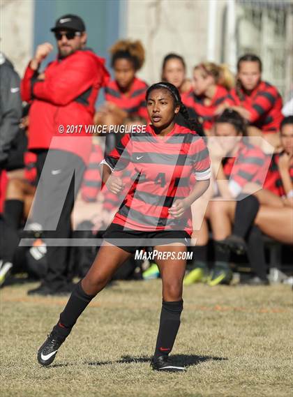 Thumbnail 3 in Oak Hills @ Flintridge Prep (CIF SS Playoffs) photogallery.