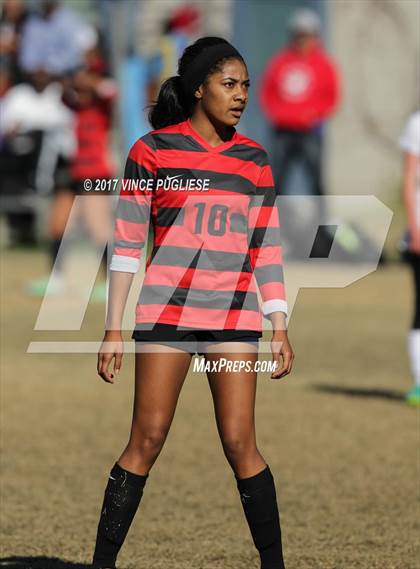 Thumbnail 1 in Oak Hills @ Flintridge Prep (CIF SS Playoffs) photogallery.