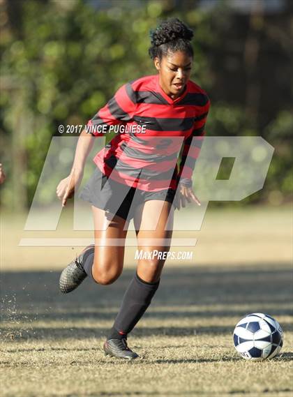 Thumbnail 3 in Oak Hills @ Flintridge Prep (CIF SS Playoffs) photogallery.