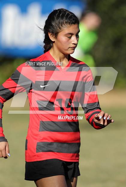 Thumbnail 2 in Oak Hills @ Flintridge Prep (CIF SS Playoffs) photogallery.
