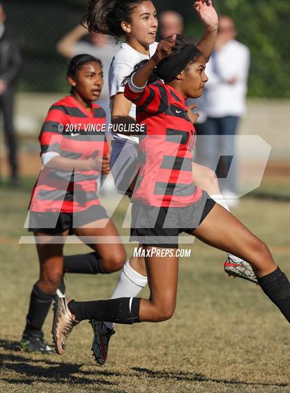Thumbnail 1 in Oak Hills @ Flintridge Prep (CIF SS Playoffs) photogallery.