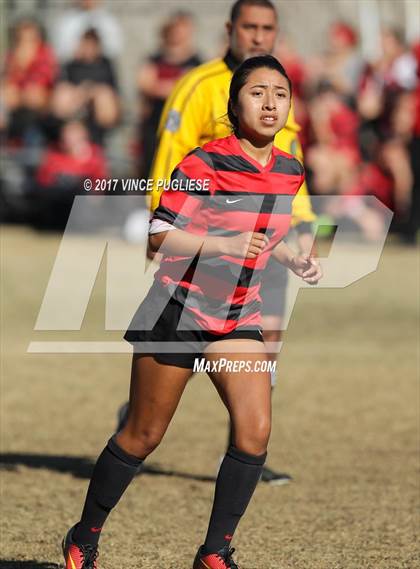 Thumbnail 3 in Oak Hills @ Flintridge Prep (CIF SS Playoffs) photogallery.