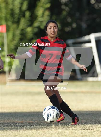 Thumbnail 2 in Oak Hills @ Flintridge Prep (CIF SS Playoffs) photogallery.