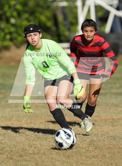 Thumbnail 1 in Oak Hills @ Flintridge Prep (CIF SS Playoffs) photogallery.